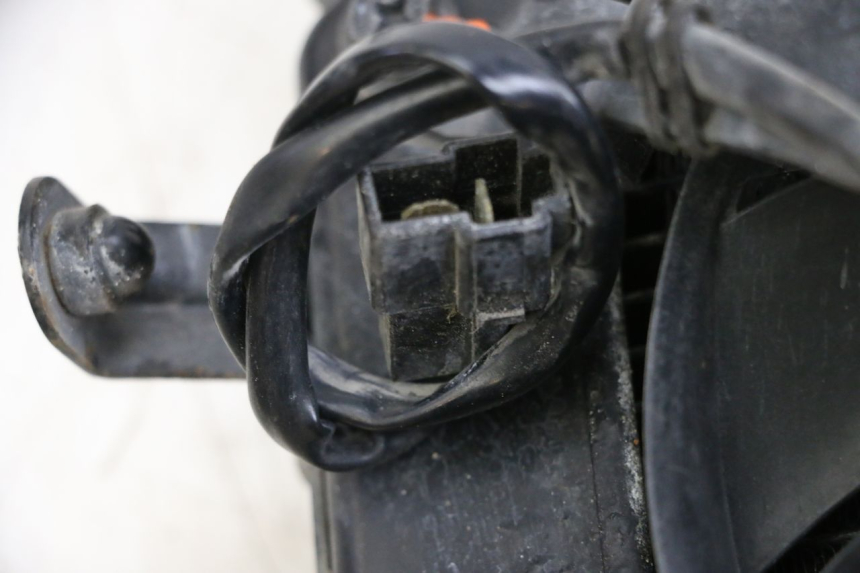 photo de CHŁODNICA YAMAHA FJR ABS 1300 (2006 - 2012) - Szczegół części