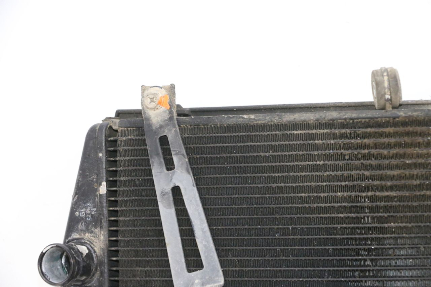 photo de CHŁODNICA YAMAHA FJR ABS 1300 (2006 - 2012) - Widok z bliska