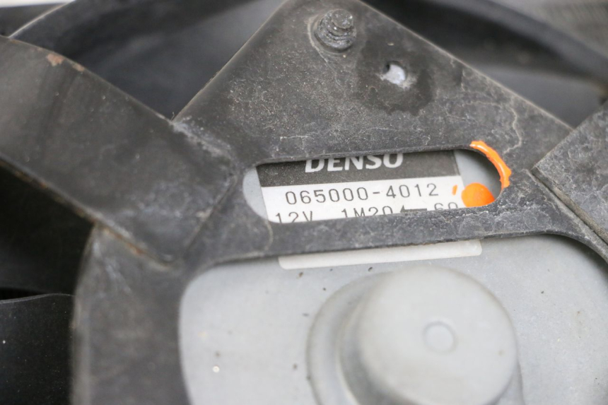 photo de CHŁODNICA YAMAHA FJR ABS 1300 (2006 - 2012) - Zoom stanu zużycia