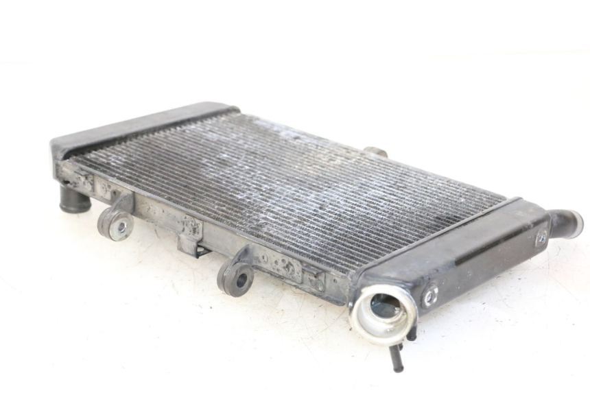 photo de CHŁODNICA YAMAHA FZ6 FAZER S2 600 (2007 - 2011) - Punkty mocowania