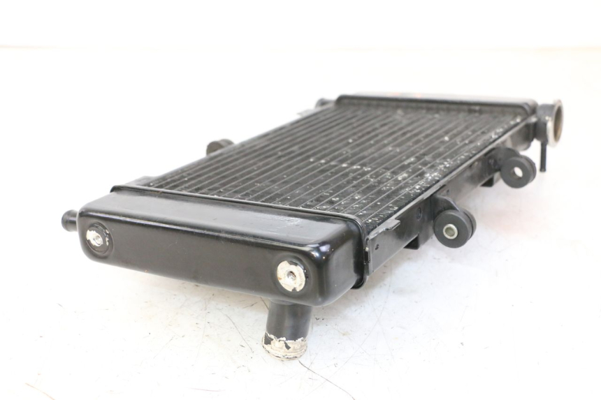 photo de CHŁODNICA YAMAHA FZ6 N FAZER 600 (2004 - 2006) - Szczegół części