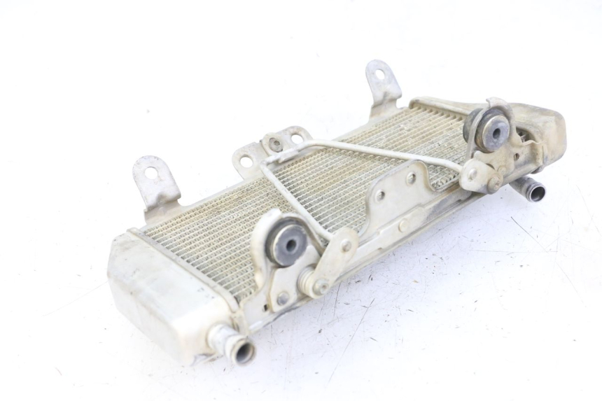 photo de LEWY CHŁODNICA YAMAHA YZ-F YZF 250 (2007 - 2013) - Zoom stanu zużycia