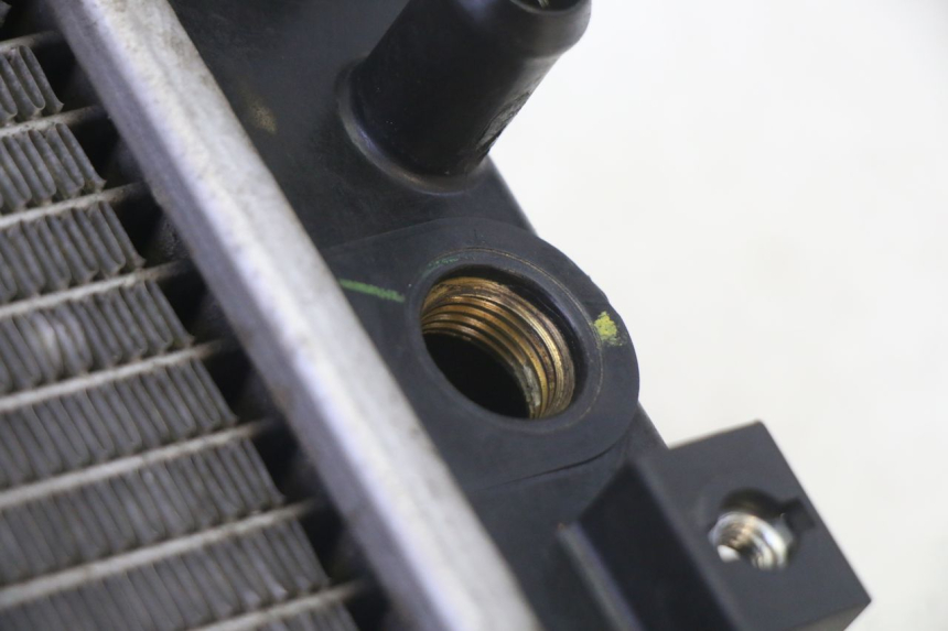 photo de CHŁODNICA KYMCO GRAND DINK 125 (2008 - 2014) - Zoom stanu zużycia