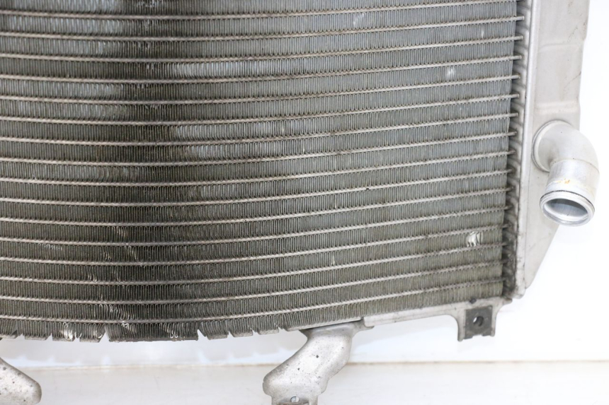 photo de CHŁODNICA SUZUKI GSXR GSX-R 1000 (2003 - 2004) - Zbliżenie komponentów