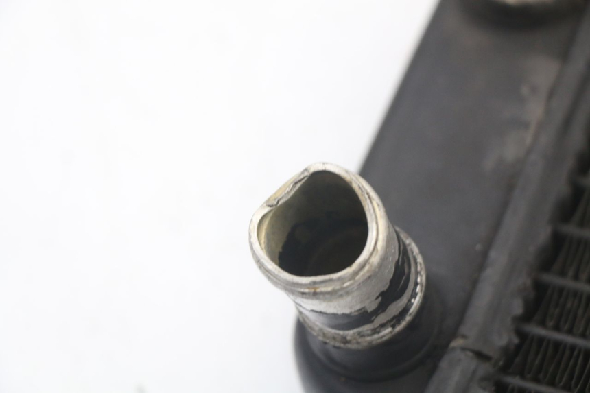 photo de CHŁODNICA KAWASAKI GTR 1000 (1994 - 2004) - Zoom stanu zużycia