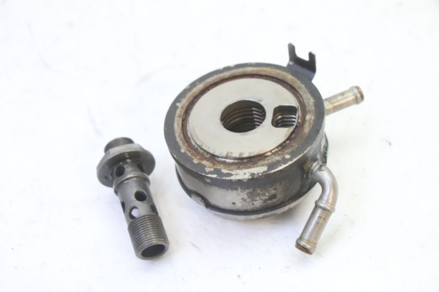 photo de CHŁODNICA OLEJU HONDA CBR RR FIREBLADE 900 (1992 - 1994) - Zbliżenie techniczne