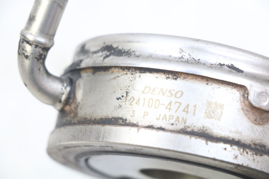 photo de CHŁODNICA OLEJU HONDA FJS SILVERWING SILVER WING 400 (2009 - 2016) - Zoom stanu zużycia