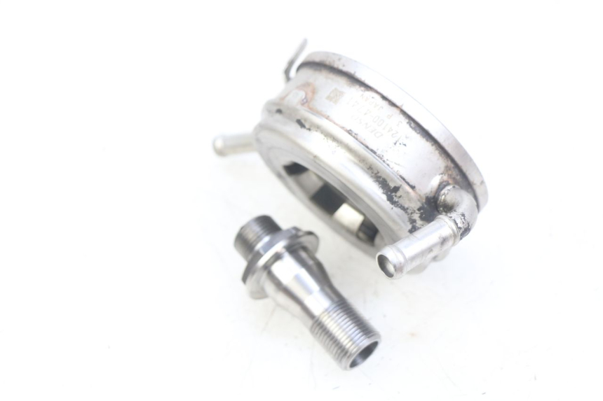 photo de CHŁODNICA OLEJU HONDA FJS SILVERWING SILVER WING 400 (2009 - 2016) - Zbliżenie techniczne