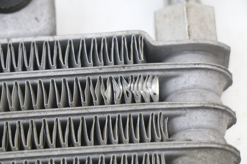 photo de CHŁODNICA OLEJU HYOSUNG XRX 125 (2000 - 2008) - Zbliżenie techniczne