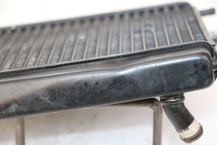 photo de CHŁODNICA PIAGGIO MP3 LT 300 (2010 - 2016) - Zoom stanu zużycia