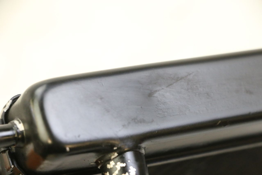 photo de CHŁODNICA PIAGGIO MP3 RL 250 (2006 - 2010) - Szczegół części