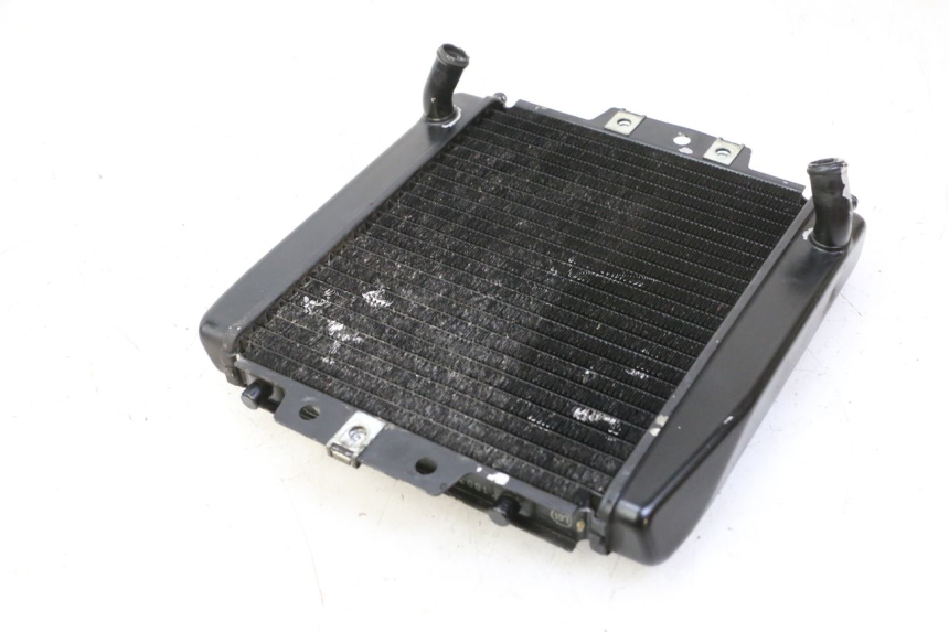 photo de CHŁODNICA PIAGGIO MP3 RL 250 (2006 - 2010) - Oznaczenia i referencje