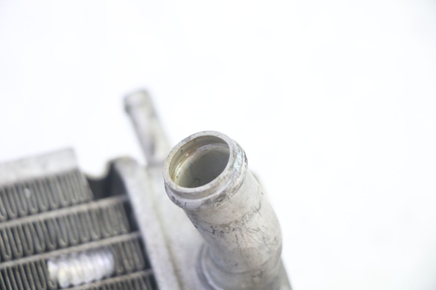 photo de CHŁODNICA PIAGGIO MP3 125 (2006 - 2014) - Zbliżenie komponentów