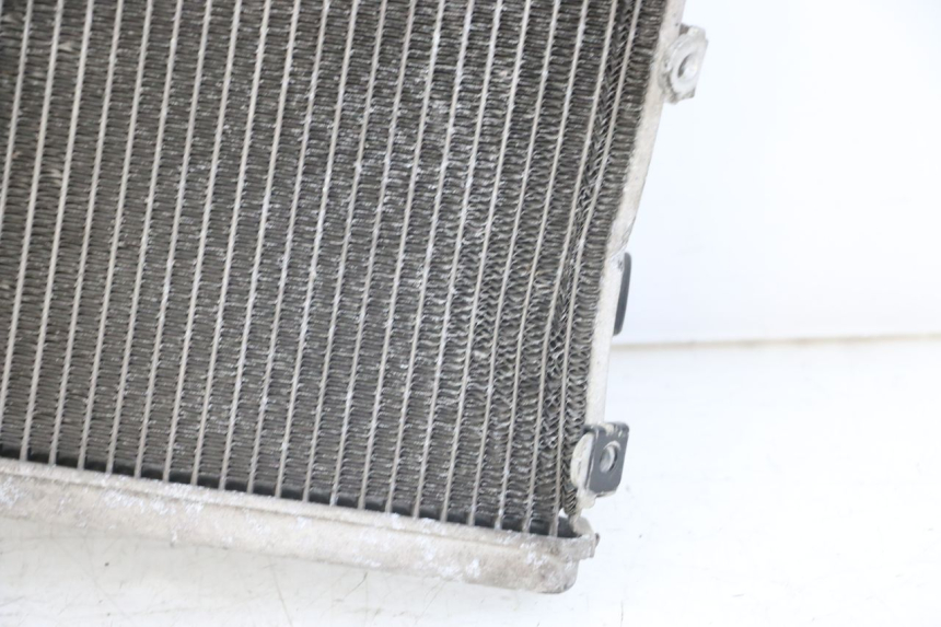 photo de CHŁODNICA YAMAHA MT-07 MT07 ABS 700 (2014 - 2017) - Zbliżenie techniczne