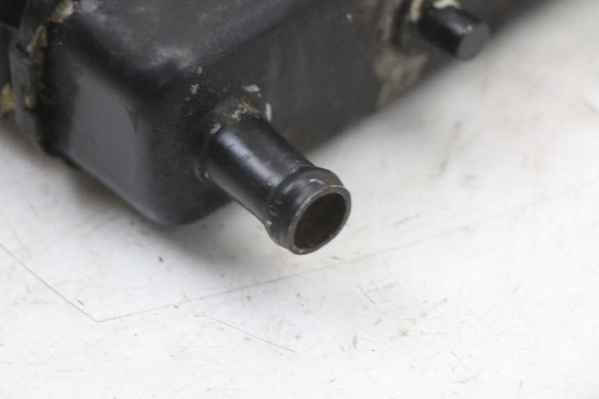 photo de CHŁODNICA HONDA NES AROBASE 125 (2000 - 2003) - Zbliżenie techniczne