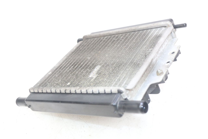 photo de CHŁODNICA PEUGEOT SATELIS 125 (2010 - 2012) - Zoom stanu zużycia