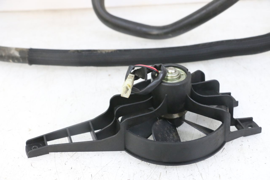 photo de CHŁODNICA PEUGEOT SATELIS 125 (2010 - 2012) - Punkty mocowania