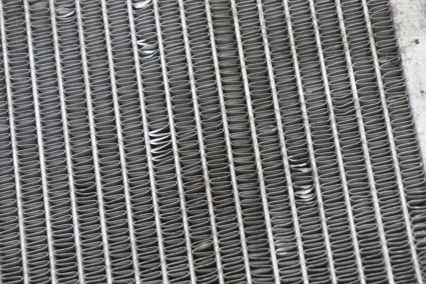 photo de CHŁODNICA PEUGEOT SATELIS 125 (2013 - 2018) - Punkty mocowania