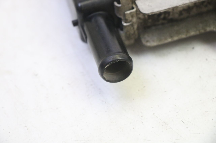 photo de CHŁODNICA PEUGEOT SATELIS 125 (2013 - 2018) - Stan powierzchni