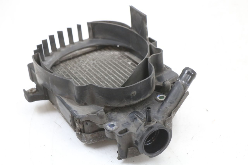 photo de CHŁODNICA HONDA SH ABS 125 (2012 - 2017) - Zbliżenie techniczne