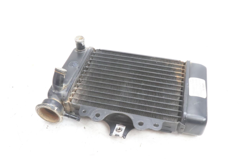photo de CHŁODNICA HONDA SH 125 (2001 - 2003) - Zbliżenie techniczne