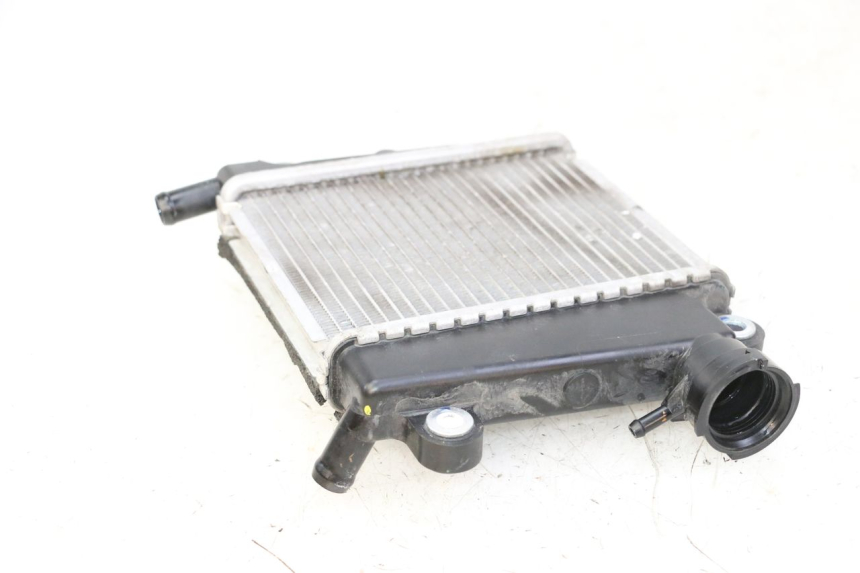 photo de CHŁODNICA YAMAHA XMAX X-MAX 125 (2021 - 2025) - Szczegół części