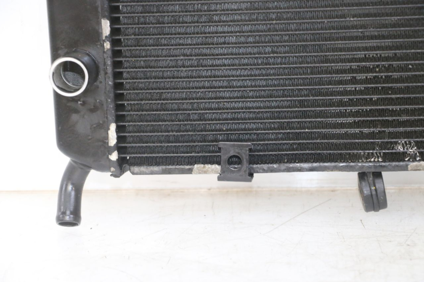 photo de CHŁODNICA YAMAHA XJ6 ABS 600 (2008 - 2016) - Oznaczenia i referencje