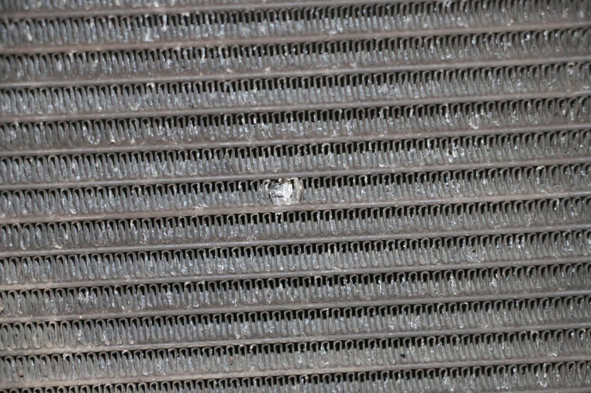 photo de CHŁODNICA YAMAHA XJ6 ABS 600 (2008 - 2016) - Stan powierzchni