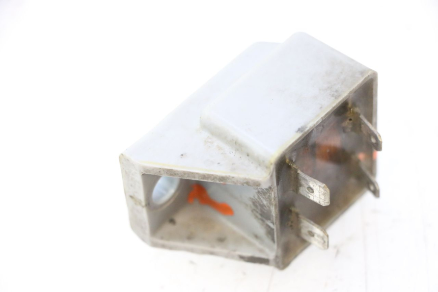 photo de REGULATOR ŁADOWANIA PEUGEOT 103 SPX CLIP 50 (1989 - 1992) - Inny kąt widzenia