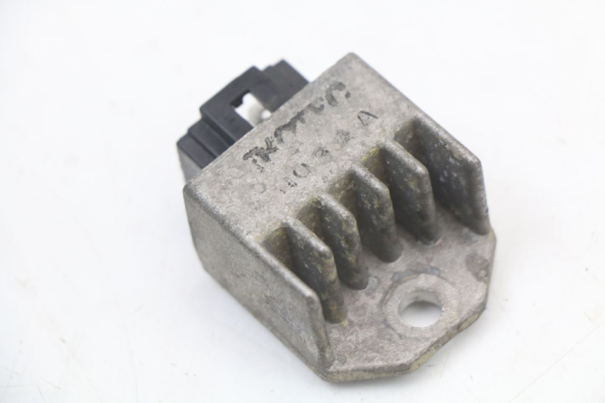 photo de REGULATOR ŁADOWANIA DAELIM A-FOUR 2T 50 (2005 - 2012) - Inny kąt widzenia