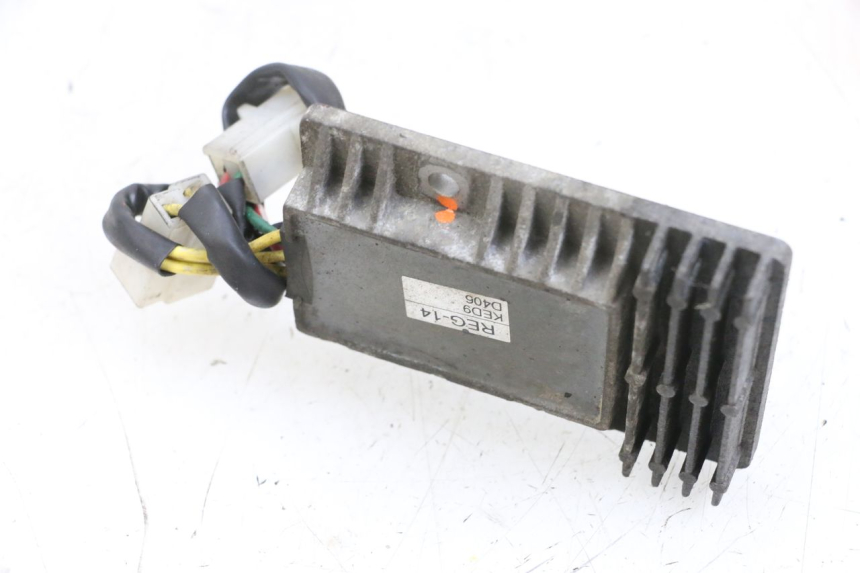 photo de REGULATOR ŁADOWANIA ADIVA AD3 300 (2014 - 2020) - Szczegół części