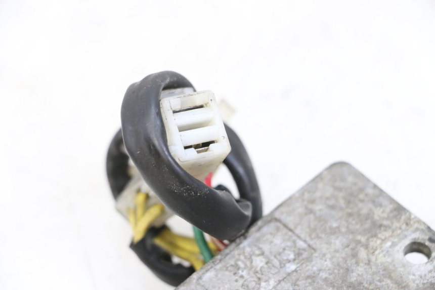 photo de REGULATOR ŁADOWANIA ADIVA AD3 300 (2014 - 2020) - Inny kąt widzenia