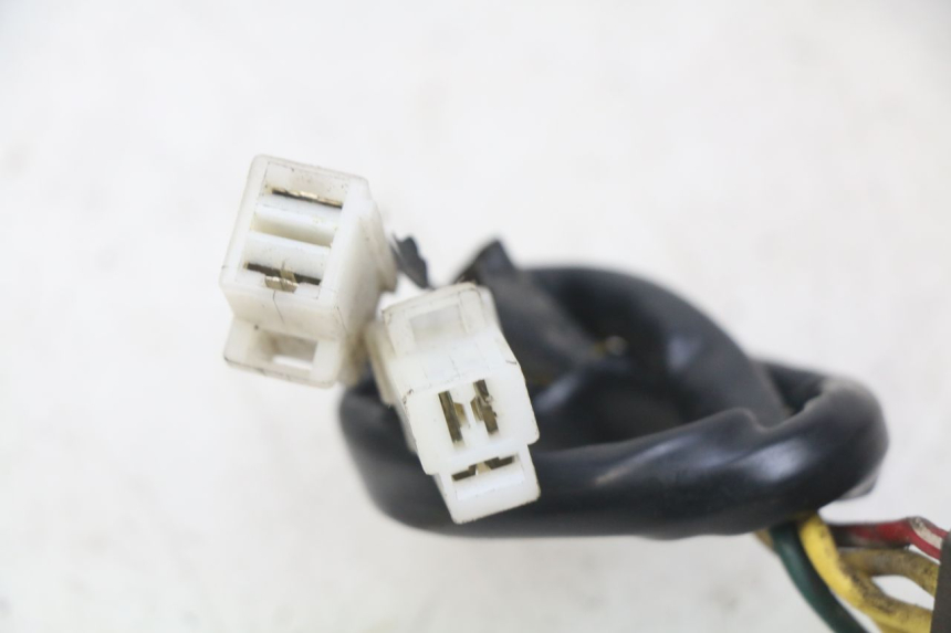 photo de REGULATOR ŁADOWANIA KYMCO AGILITY 16+ 4T 50 (2018 - 2023) - Inny kąt widzenia