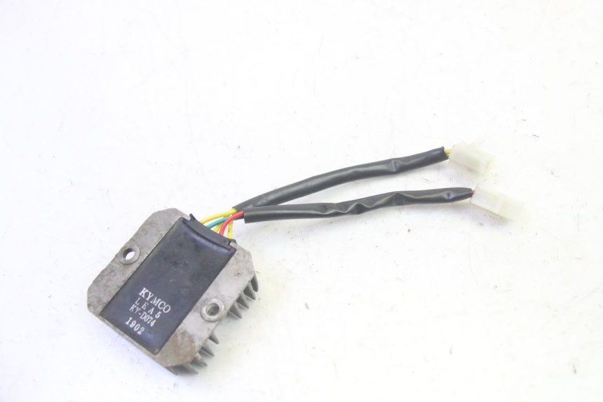 photo de REGULATOR ŁADOWANIA KYMCO AGILITY 16+ 4T 50 (2018 - 2023) - Szczegół części