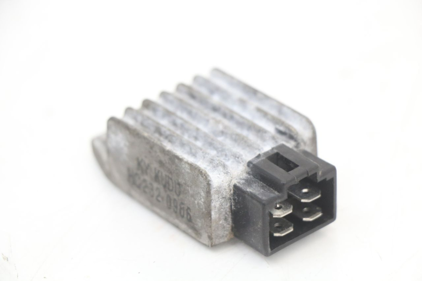 photo de REGULATOR ŁADOWANIA KYMCO AGILITY PREMIUM 50 (2007 - 2010) - Szczegół części