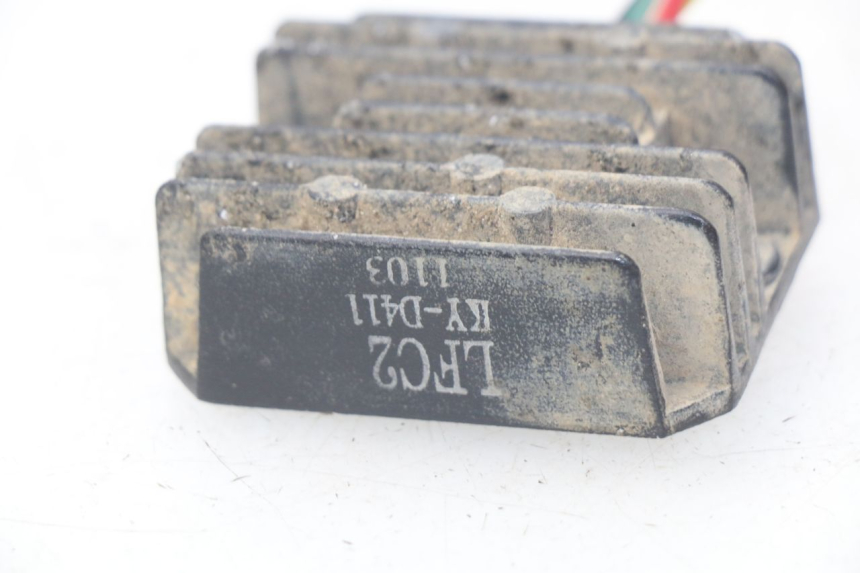 photo de REGULATOR ŁADOWANIA KYMCO AGILITY RS 2T 50 (2009 - 2013) - Inny kąt widzenia