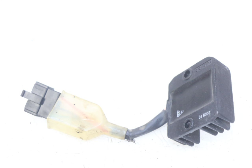 photo de REGULATOR ŁADOWANIA KYMCO AGILITY RS 4T 50 (2009 - 2013) - Szczegół części