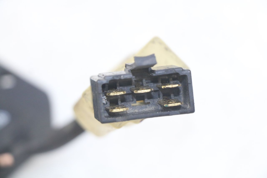 photo de REGULATOR ŁADOWANIA KYMCO AGILITY RS 4T 50 (2009 - 2013) - Zoom stanu zużycia