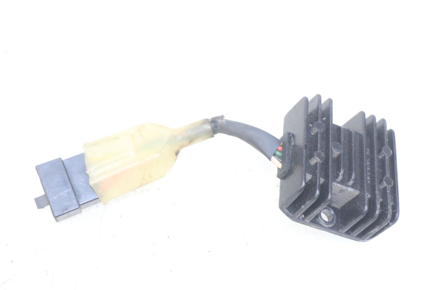 photo de REGULATOR ŁADOWANIA KYMCO AGILITY RS 4T 50 (2009 - 2013) - Inny kąt widzenia