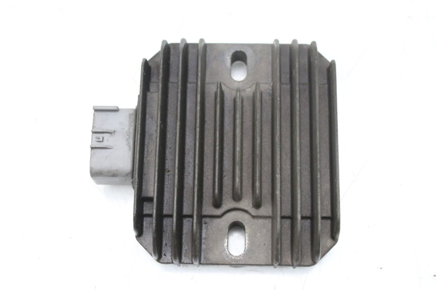 photo de REGULATOR ŁADOWANIA SUZUKI AN BURGMAN 400 (2006 - 2010) - Zoom stanu zużycia