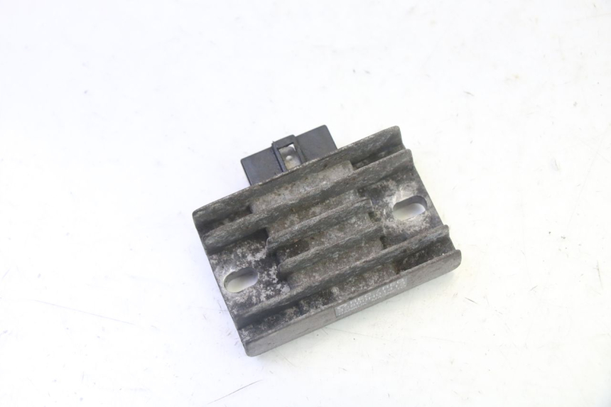 photo de REGULATOR ŁADOWANIA HYOSUNG GV AQUILA 125 (2000 - 2009) - Widok główny