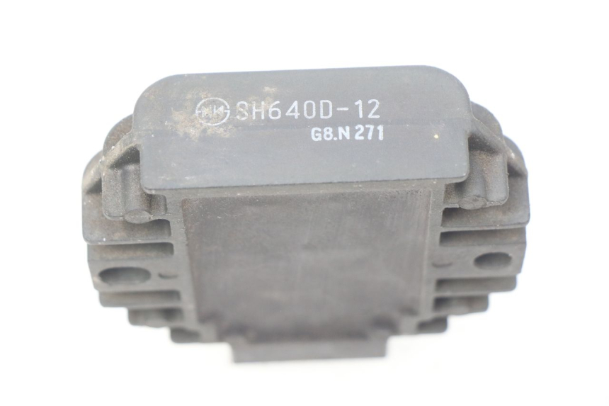 photo de REGULATOR ŁADOWANIA APRILIA ATLANTIC 125 (2003 - 2009) - Zoom stanu zużycia