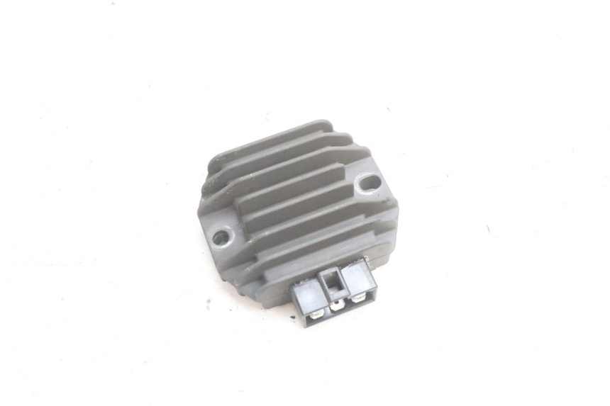 photo de REGULATOR ŁADOWANIA APRILIA ATLANTIC S 125 (2010 - 2013) - Widok główny