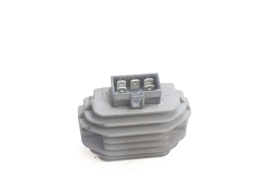 photo de REGULATOR ŁADOWANIA APRILIA ATLANTIC S 125 (2010 - 2013) - Inny kąt widzenia