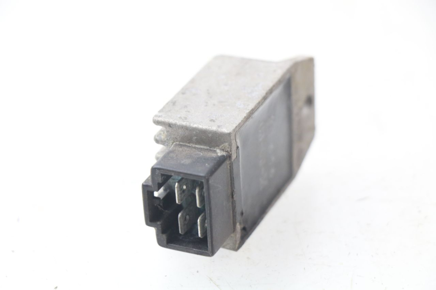 photo de REGULATOR ŁADOWANIA JONWAY AZTRAL 125 (2008 - 2017) - Szczegół części