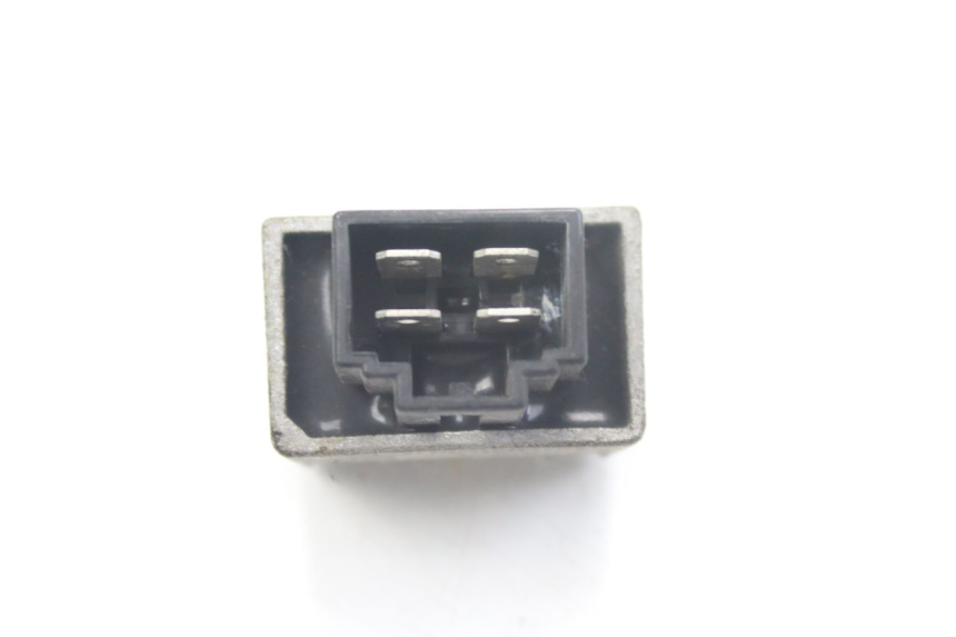 photo de REGULATOR ŁADOWANIA HONDA BALI EX 100 (1996 - 2000) - Inny kąt widzenia