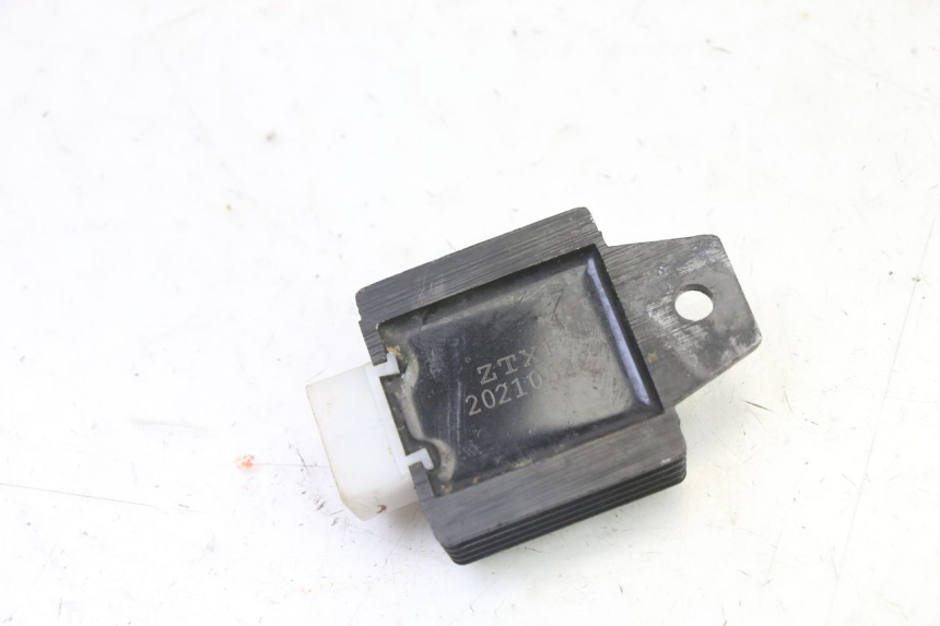 photo de REGULATOR ŁADOWANIA KEROX BAZOOKA 110 - Inny kąt widzenia