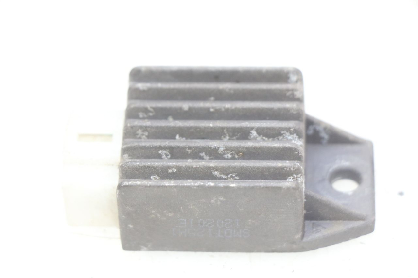 photo de REGULATOR ŁADOWANIA TAOTAO BEATBOX 2 50 (2005 - 2017) - Inny kąt widzenia