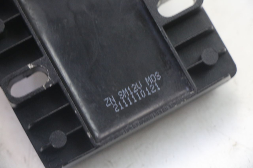 photo de REGULATOR ŁADOWANIA MOTRON BREEZY 4T 50 (2021 - 2025) - Inny kąt widzenia