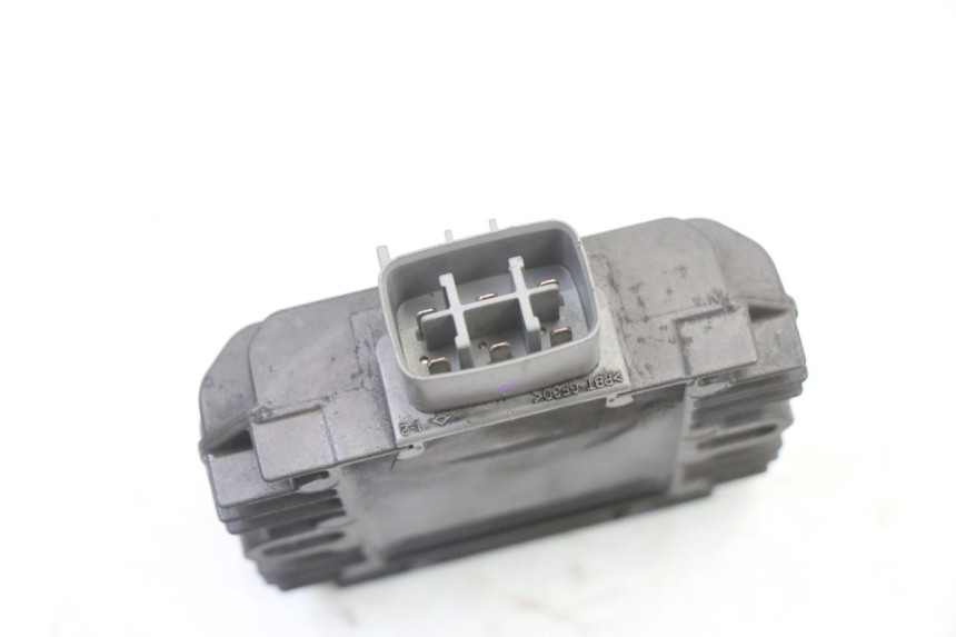 photo de REGULATOR ŁADOWANIA SUZUKI BURGMAN 125 (2007 - 2014) - Zoom stanu zużycia